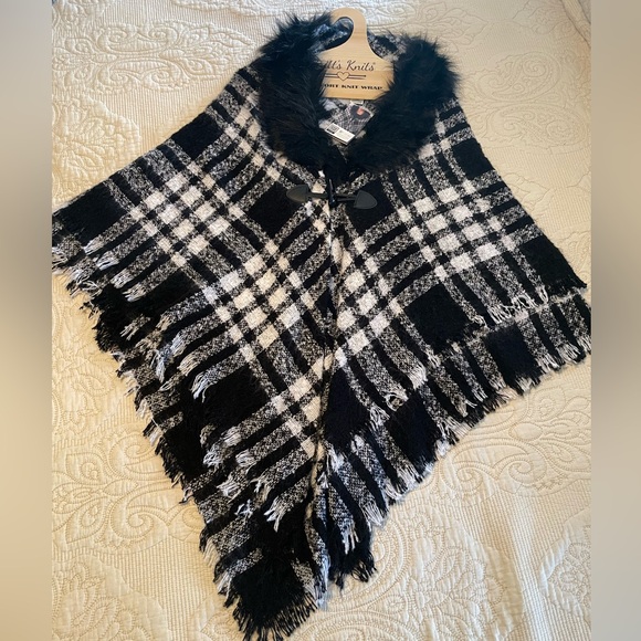 Knit Plaid WRAP One Size - Picture 4 of 10